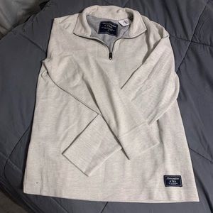 Abercrombie & Fitch Men’s Quarter Zip Pullover - Size Small